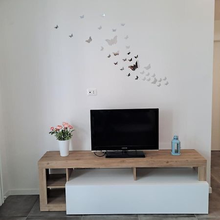 Lux Family Apartment Бардолино Екстериор снимка