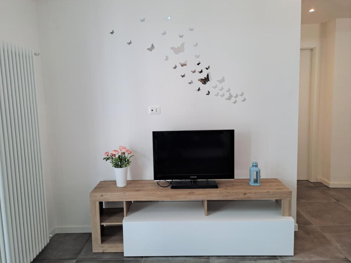 Lux Family Apartment Бардолино Екстериор снимка
