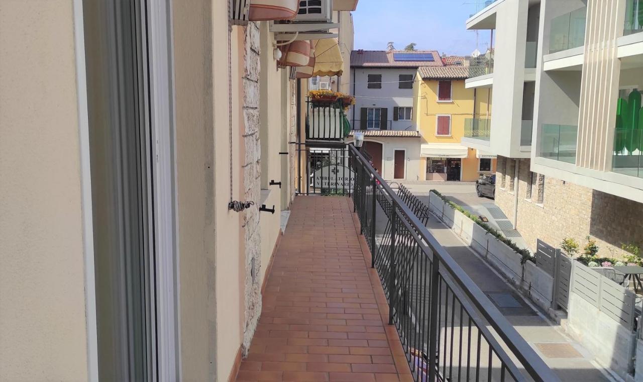 Lux Family Apartment Бардолино Екстериор снимка